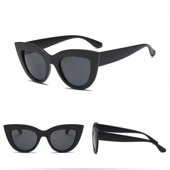 SOLD OUT - Picture 4 of 4